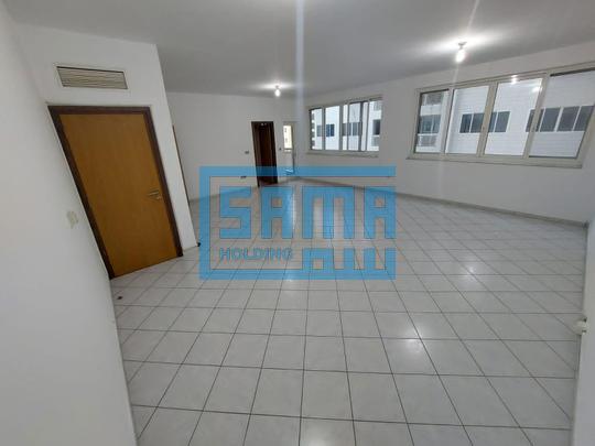 Prime Location | 3 Bedrooms with Maid's Room Apartment for Rent located in Corniche Road, Abu Dhabi