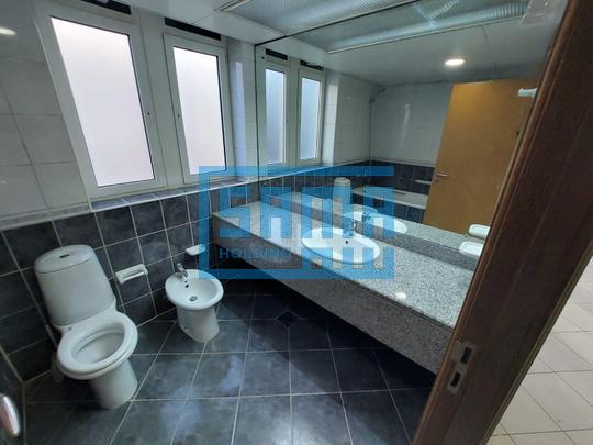 Prime Location | 3 Bedrooms with Maid's Room Apartment for Rent located in Corniche Road, Abu Dhabi