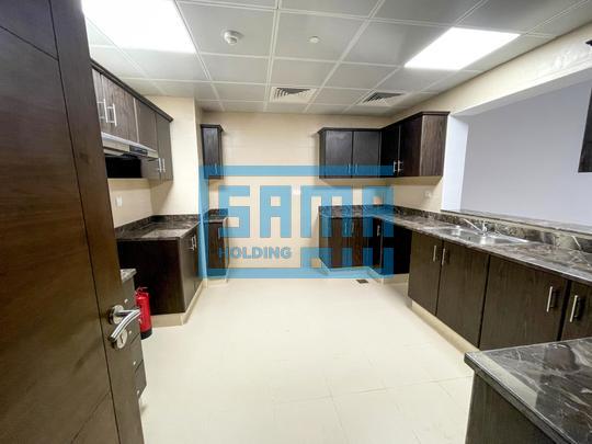Deluxe 3 Bedrooms Apartment with Maid's Room for Rent located in The Pearl Residences, Saadiyat Island, Abu Dhabi