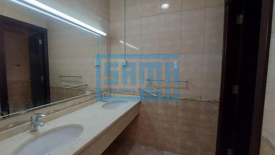 Luxurious 5 Bedrooms Villa with Swimming Pool for Rent located at Khalifa City - A, Abu Dhabi