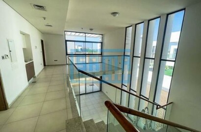 Double Corner | Opulent Villa with 5 Bedrooms for Sale located at West Yas, Yas Island Abu Dhabi